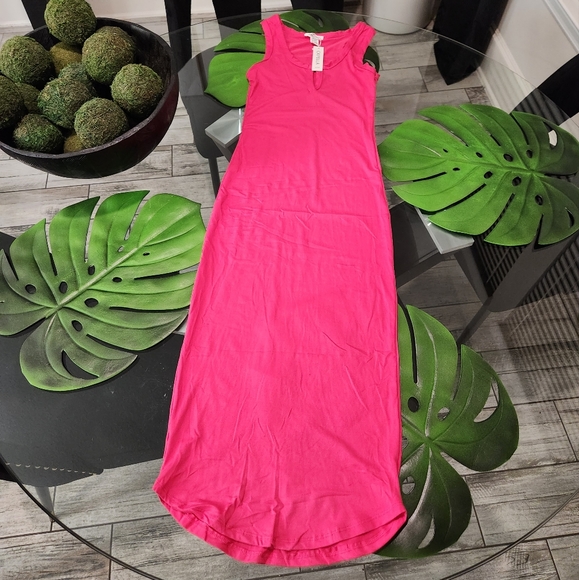 Dresses & Skirts - Pink Dress 👚